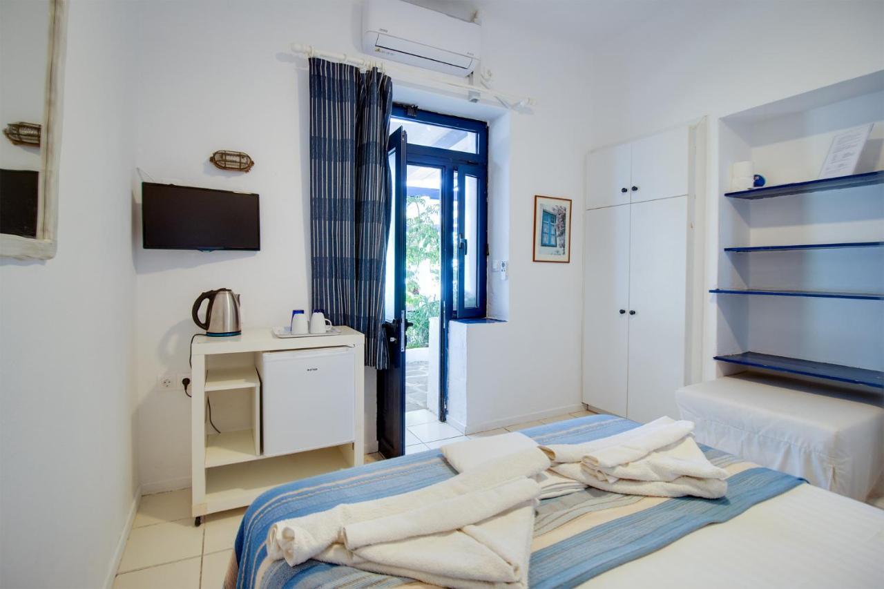 Agriolykos Pension Ágios Kírykos Exterior photo