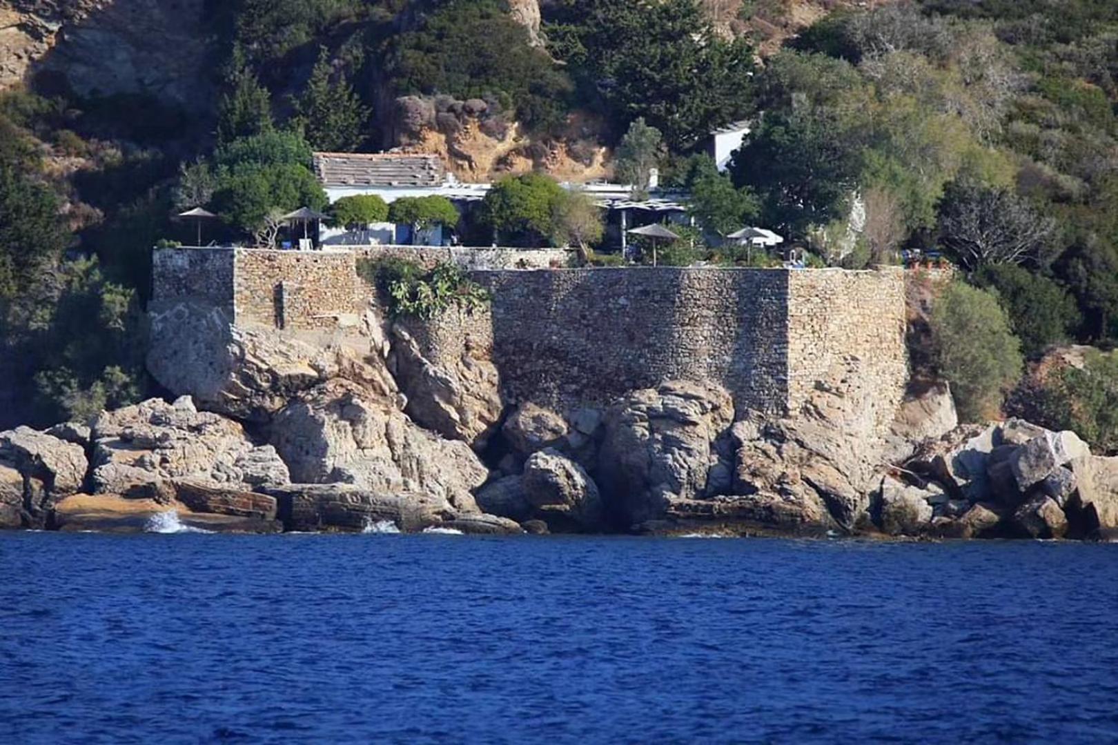 Agriolykos Pension Ágios Kírykos Exterior photo
