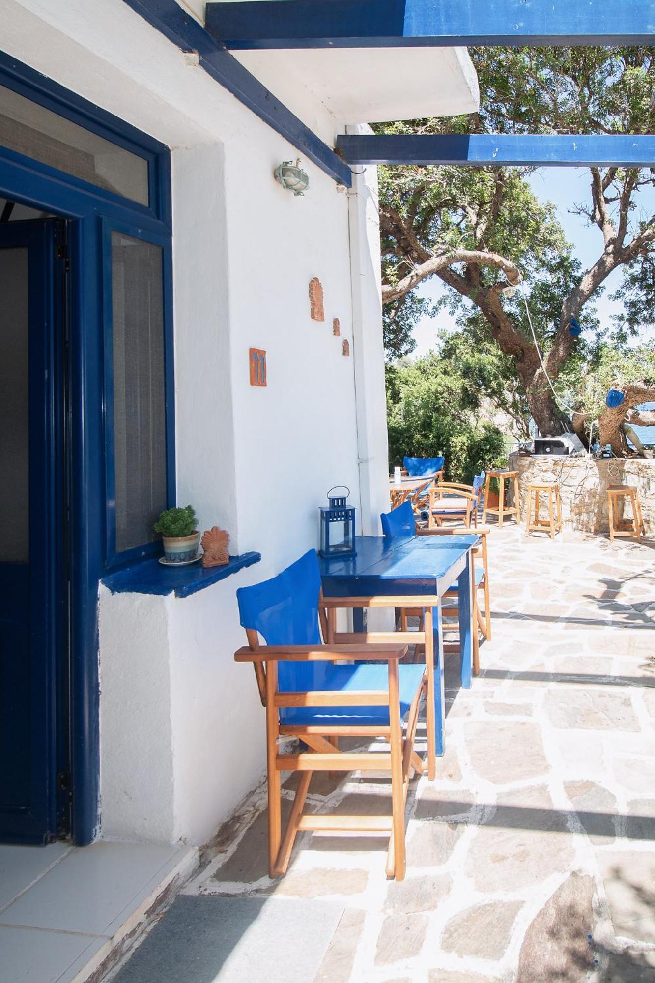 Agriolykos Pension Ágios Kírykos Exterior photo