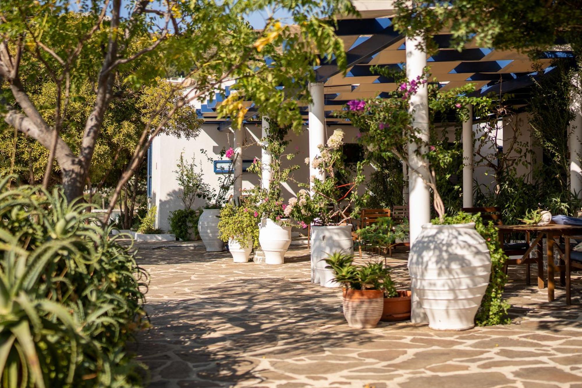 Agriolykos Pension Ágios Kírykos Exterior photo