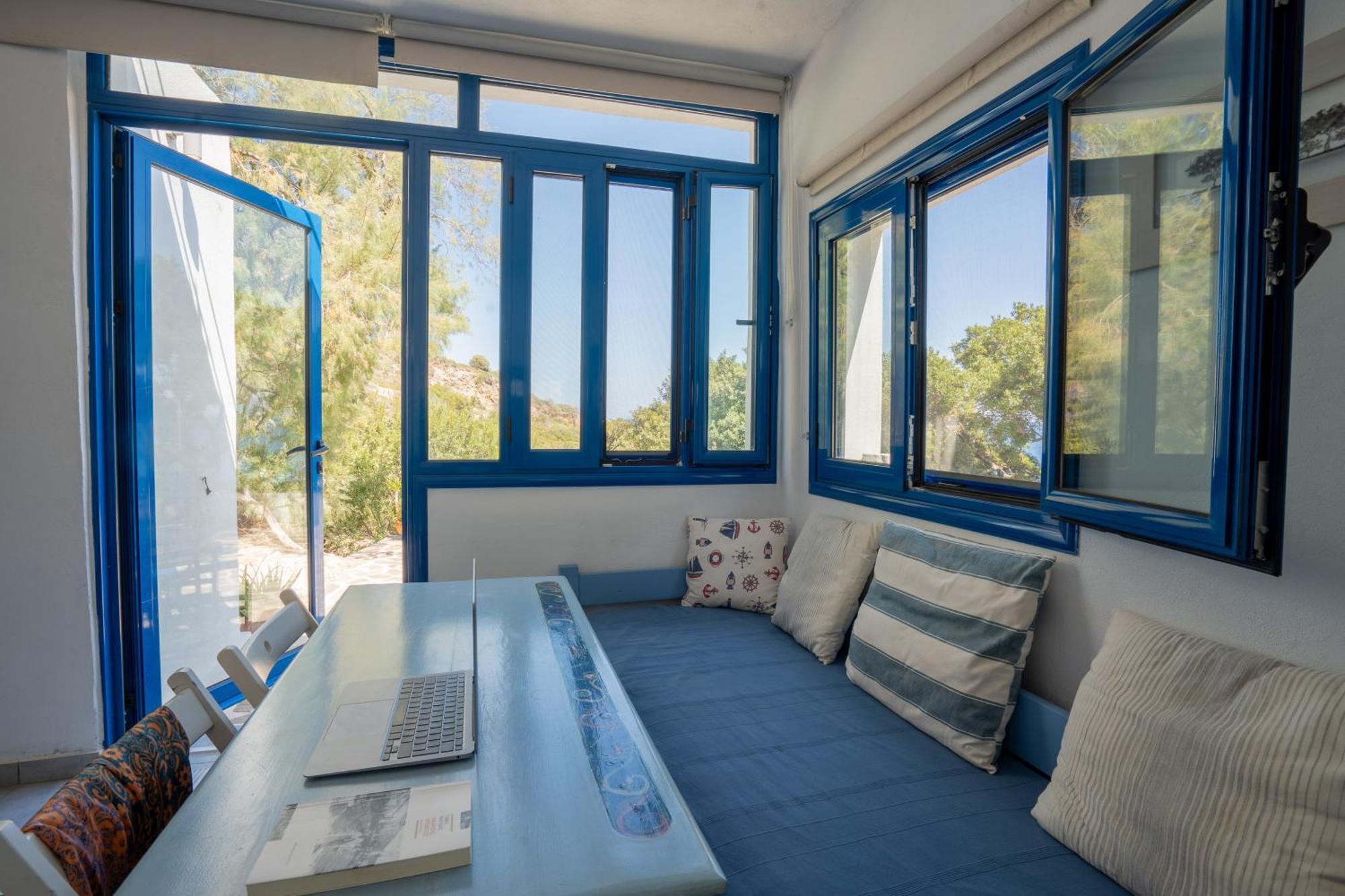 Agriolykos Pension Ágios Kírykos Exterior photo