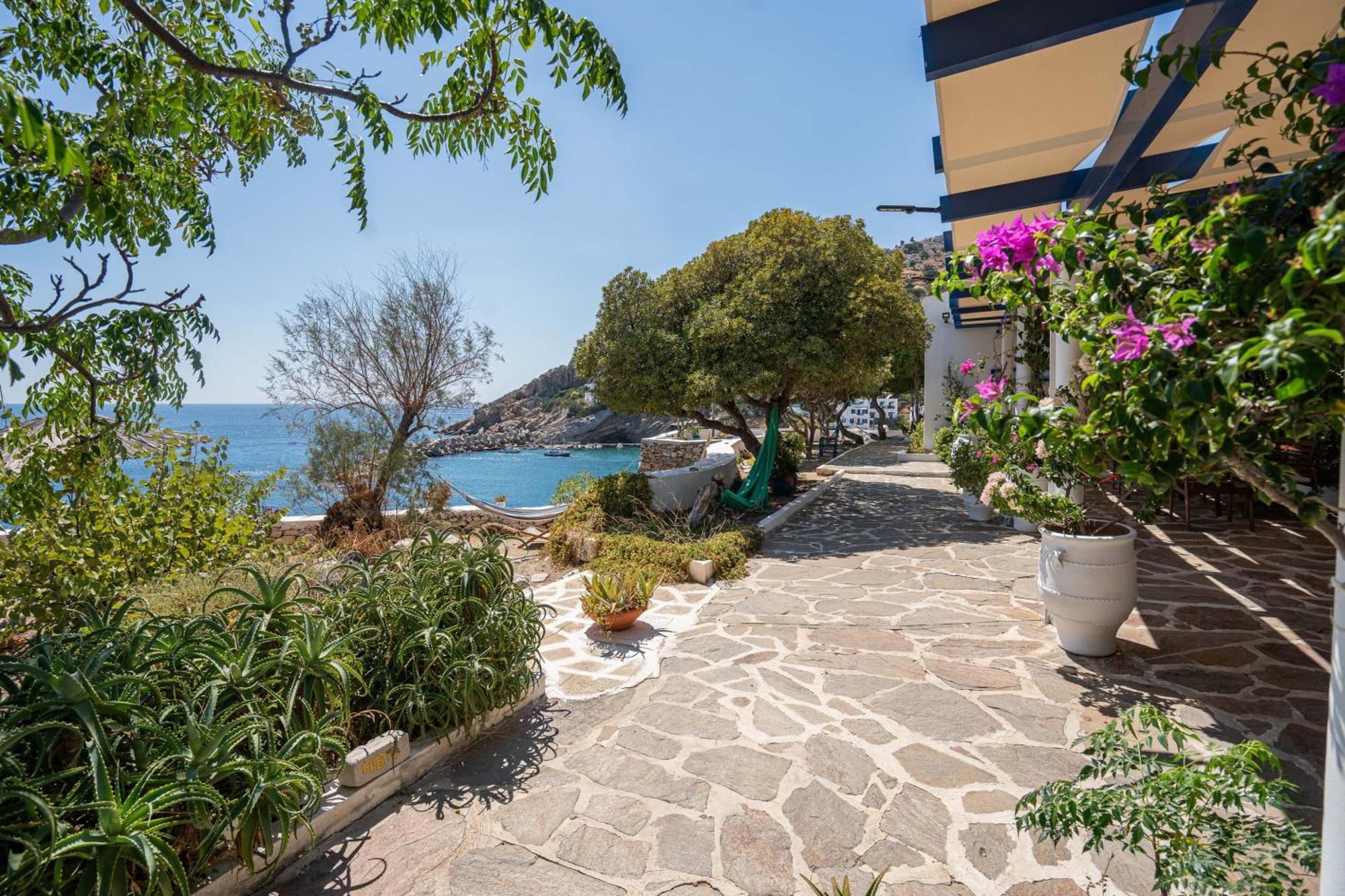 Agriolykos Pension Ágios Kírykos Exterior photo