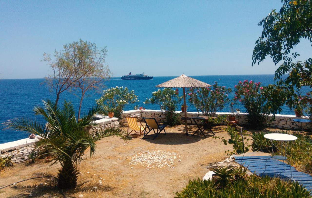 Agriolykos Pension Ágios Kírykos Exterior photo